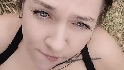 Секс в лесу