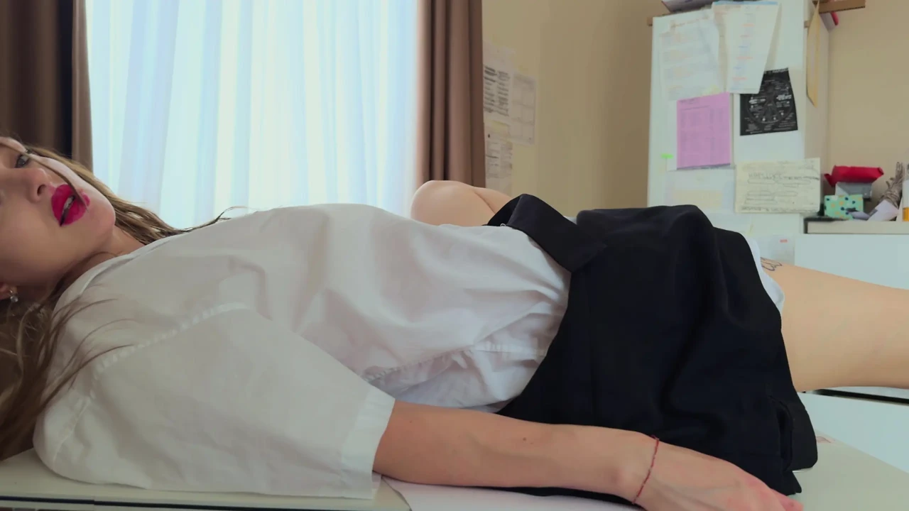 I don't want to study, but I want to jerk off! "Don't wanna study, wanna beat my buddy."