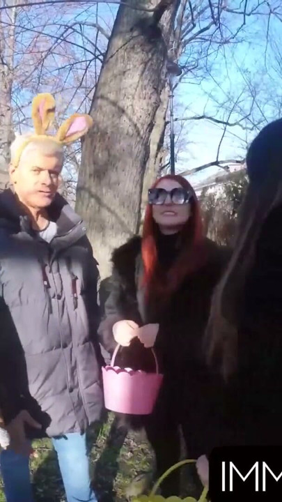 Mia Trejsi imploră sculele duble în pizdă Vânătoare de ouă! | Clip 1