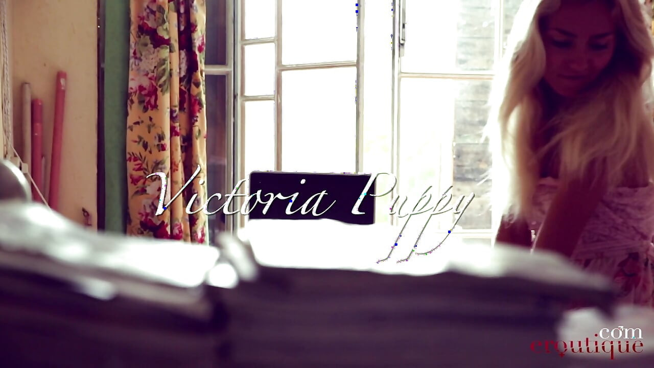 Victoria Puppy - Countryhouse Sex