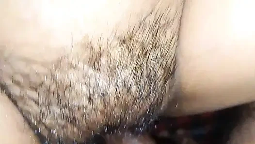 Hintli kadının komik amcığı çok komik.