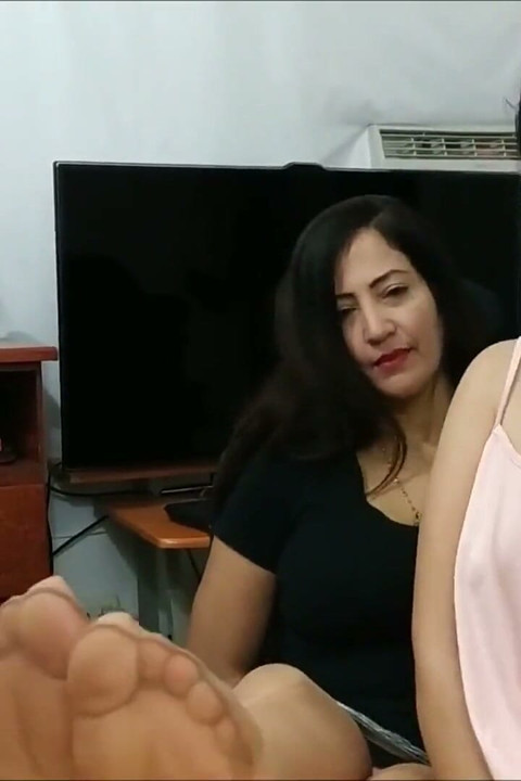 Tickling Stepmom's Feet!