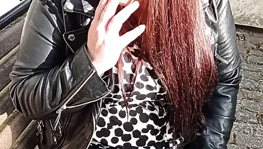 Abends mit dem Ehemann liebt er mich beim Rauchen