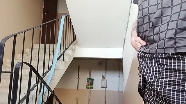 Sucking my cock in the entrance 1