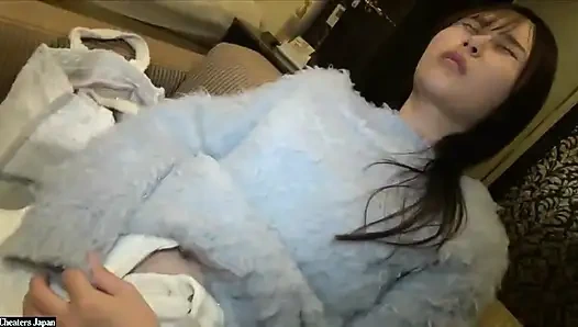 Eine leicht ängstliche idol-auszubildende