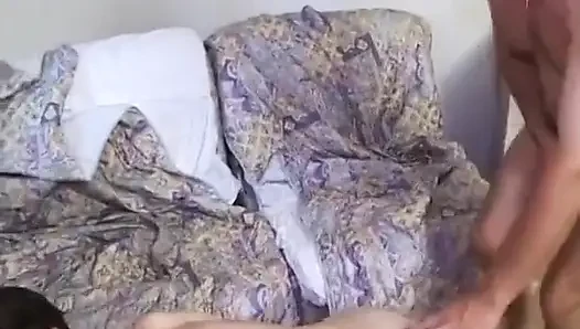 bir çift ilk oyuncu seçmeleri için çok şiddetli değil