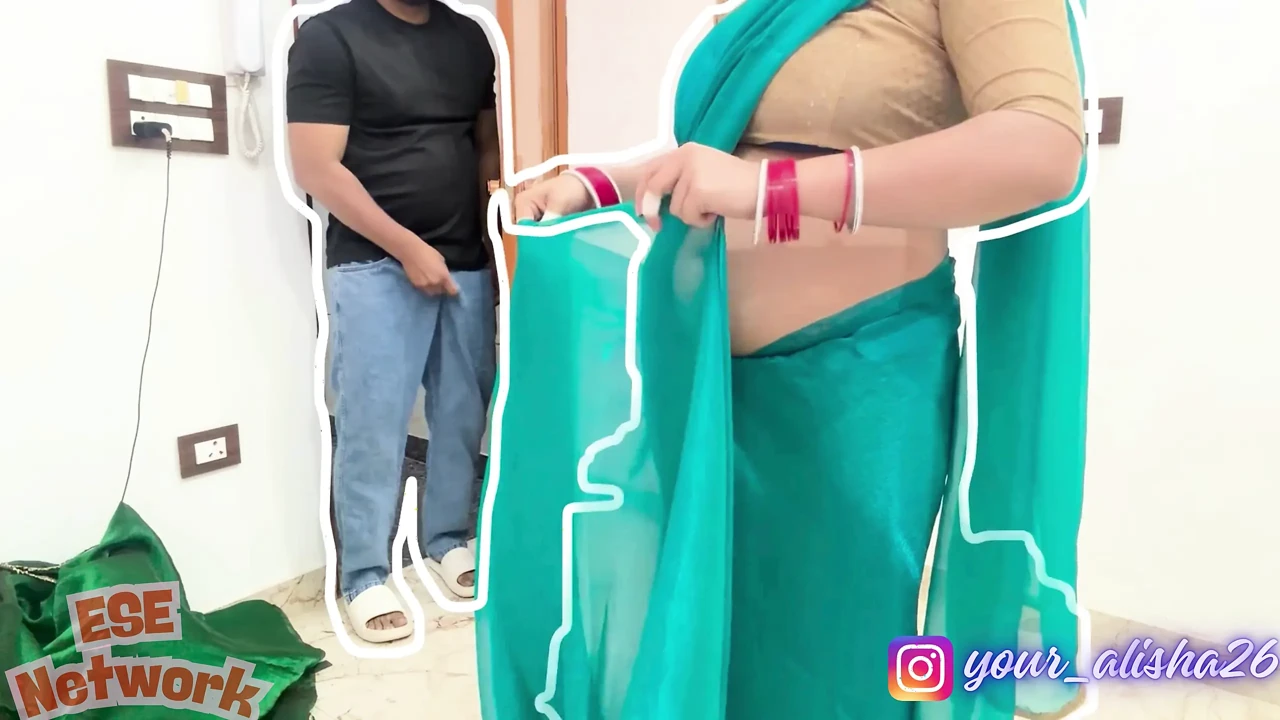 Chori Chori Gate  se Mujko Kapde badaltein Hue Dekh Raha tha aur Phir Chudai Start Kardiya
