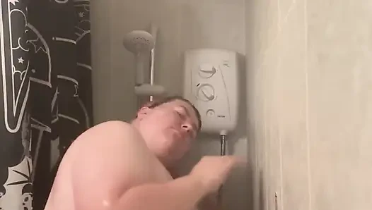 Versehentlich handy in der dusche gelassen