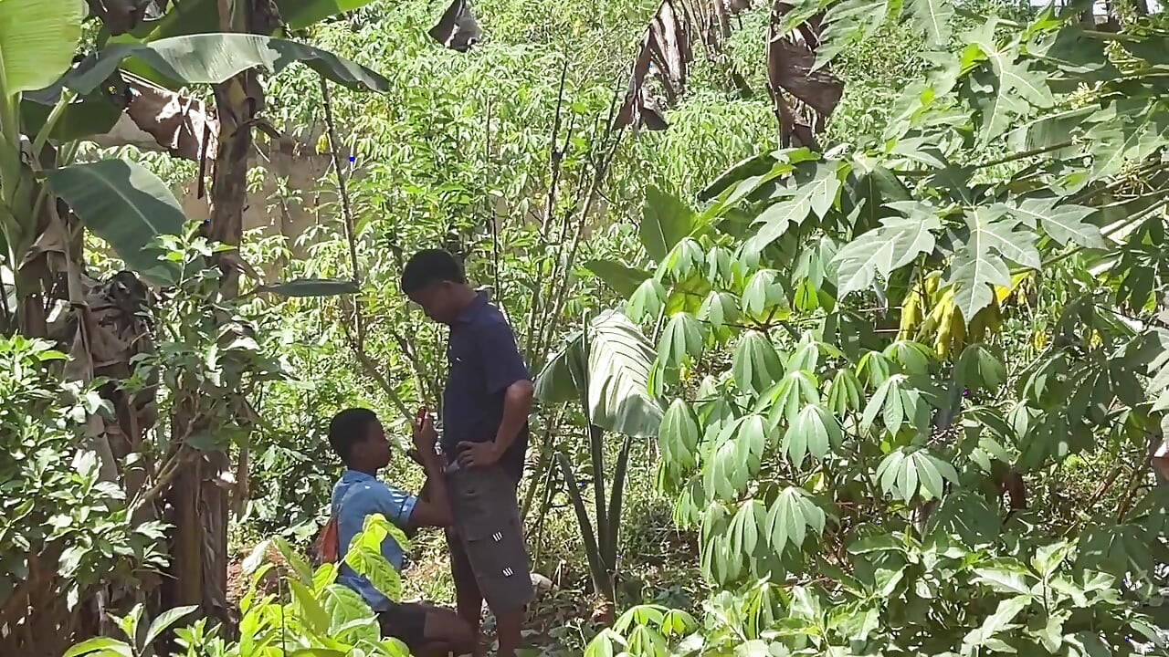 Be Quick so No One Will Catch Us (behind the Scenes)