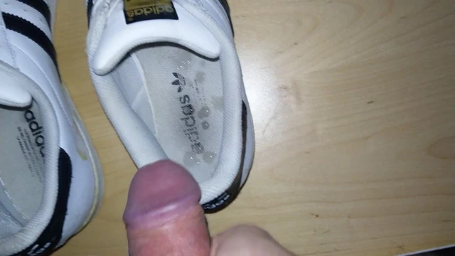 Friend ask me to improve his Adidas Superstar sneakers