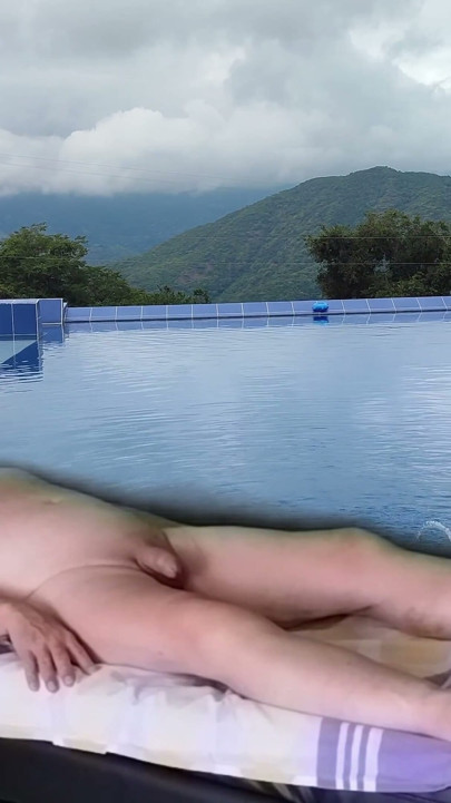 MASAJ ÎN STIL PLAYBOY CU ADAMANDEVE ȘI LUPO | Clip 1