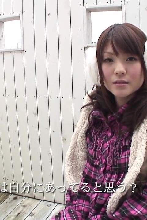 Adorable Japanese hottie enjoys playing with her hairy snatch