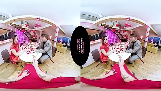 Merayakan Tahun Baru Cina dengan Threesome Liar - VR