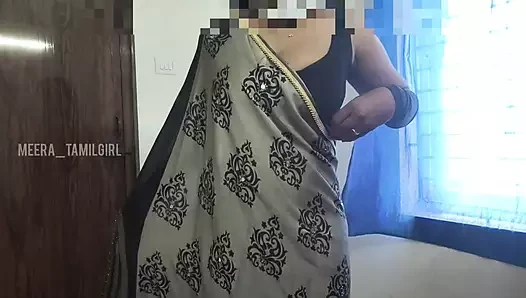 Step mom masturbate her step son when father went out