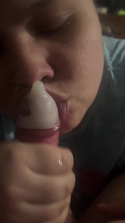 Condom Blowjob & Post Orgasm Sucking While It’s Filled With Cum! | Clip 1