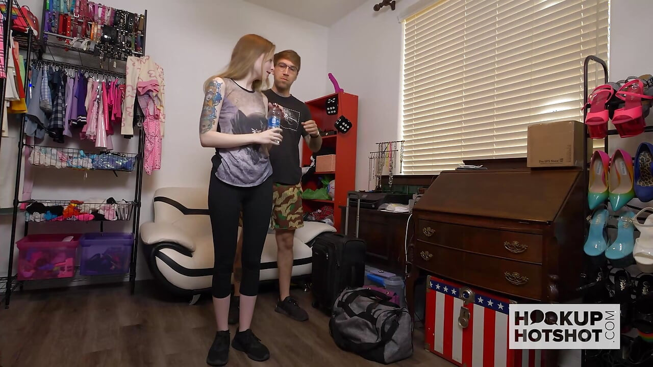 Gorgeous Fuck Toy Ailee Anne Hooks up with Bryan Gozzling!