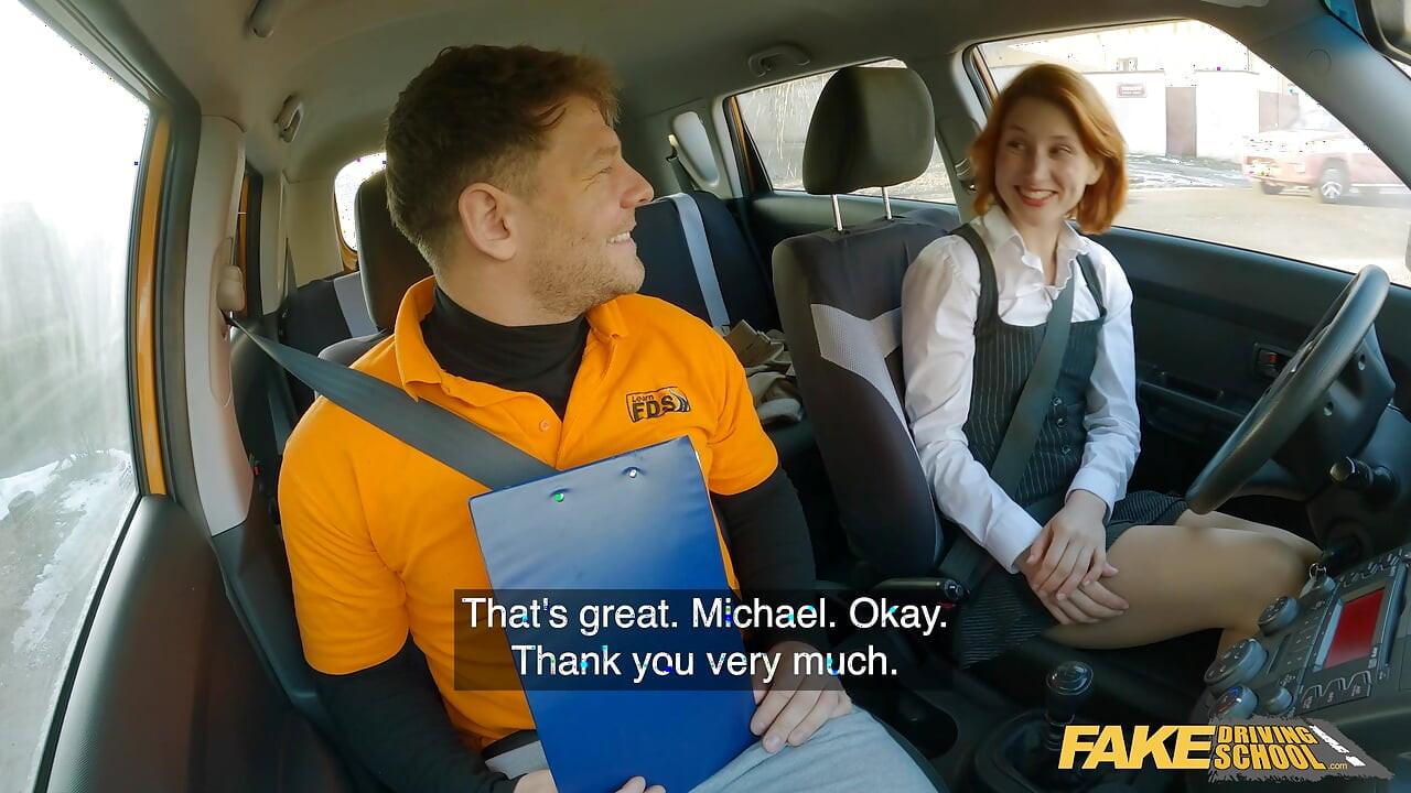 Rothaarige wird im fahrschulbüro gefickt - Fake Driving school
