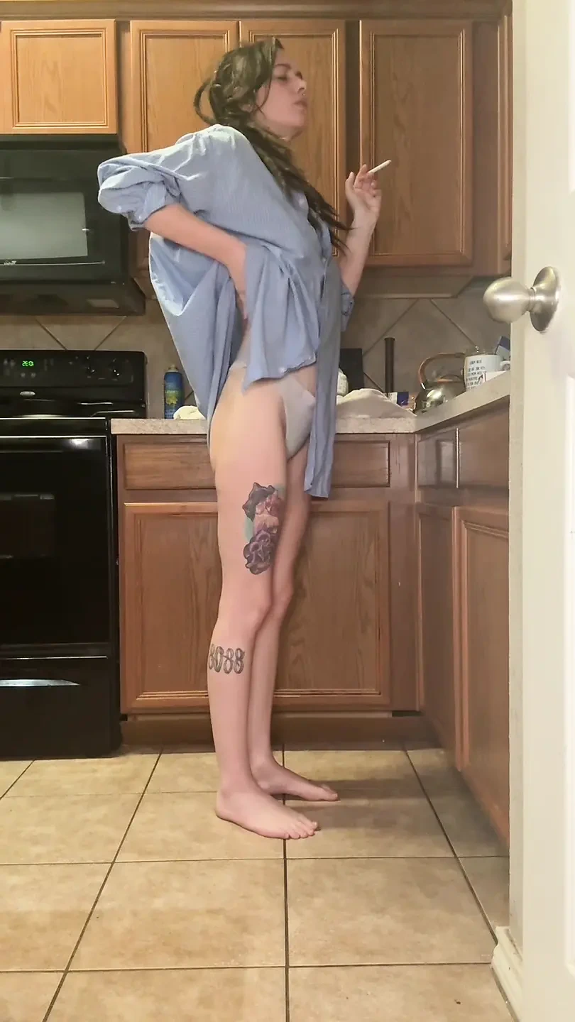 smoking in the kitchen turns into masturbating in the kitchen