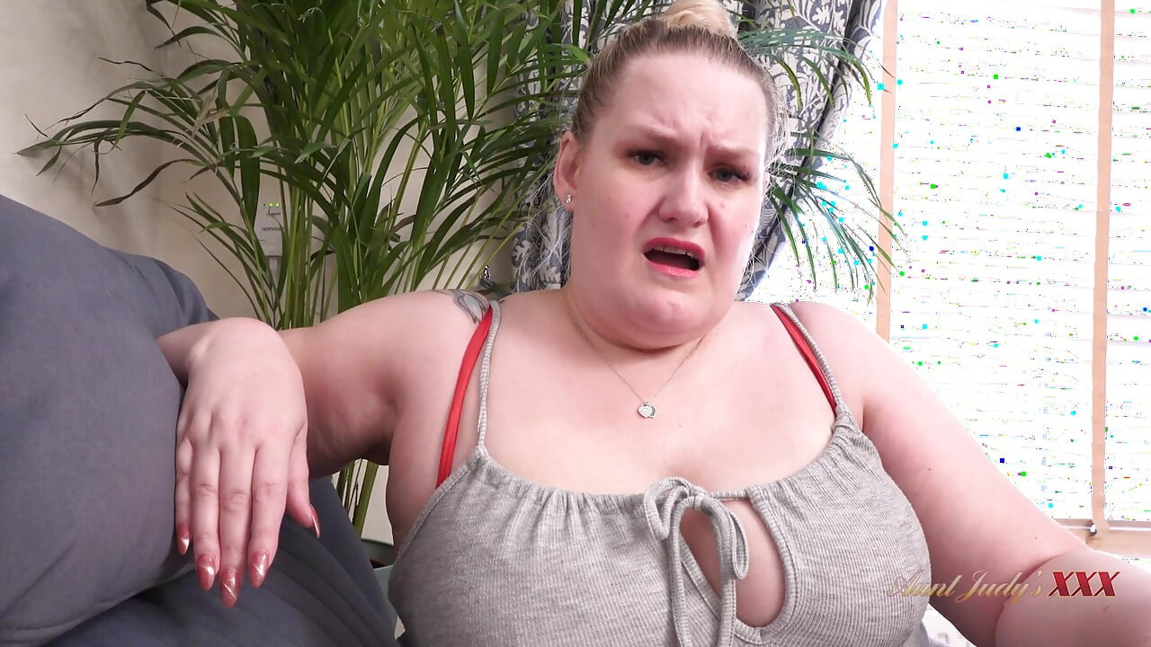 Your Chubby Big Tit Stepmom Becky - Taboo Housecleaning
