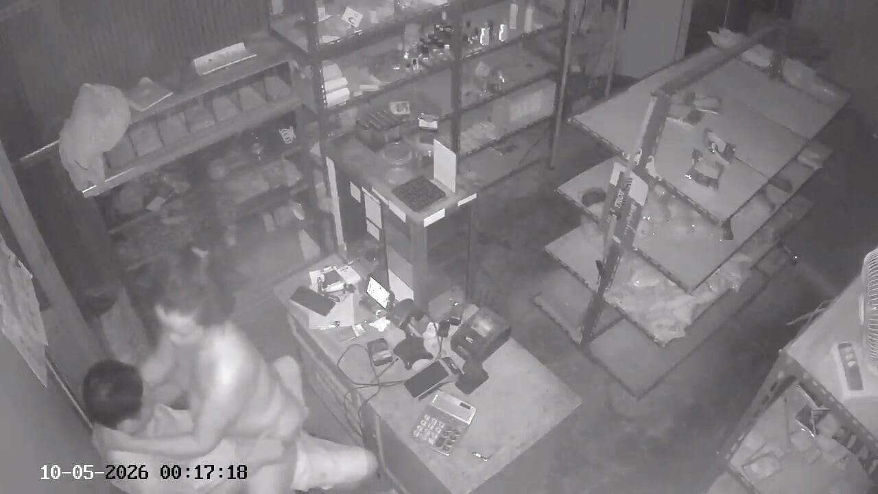 Cheating in a dark place with an ex-girlfriend, it turns out that there is a hidden camera.