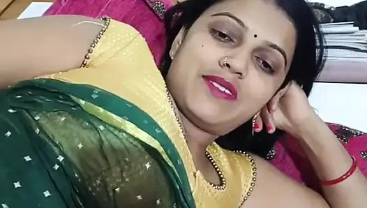 Üvey baba Hintli üvey kızıyla odada sert seks yapıyor (Mohini)