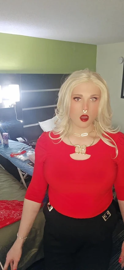 Kylie Rey (shemale) She's Bad She's Hottest Smoking Fetish
