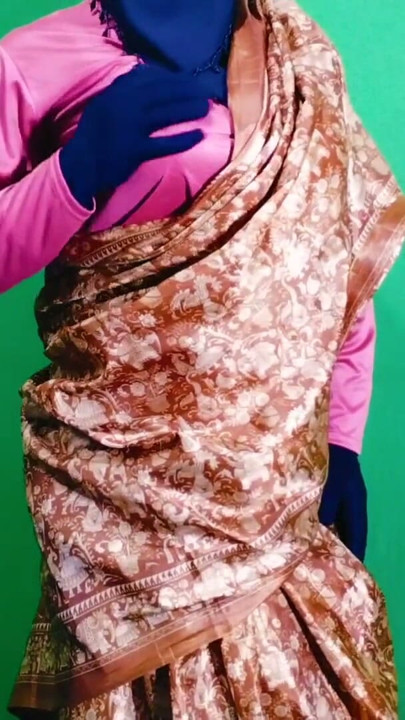 Sex with friend's wife wearing a very beautiful and sexy saree | Clip 2