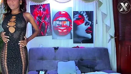 My Girlfriend Spreads My Legs for a Deep, Desperate Lick