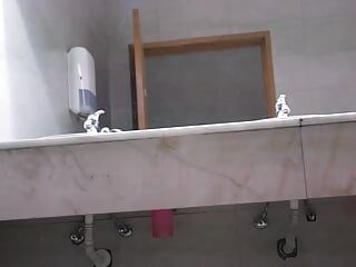 Betrapt op cruisen in de badkamer - toilet