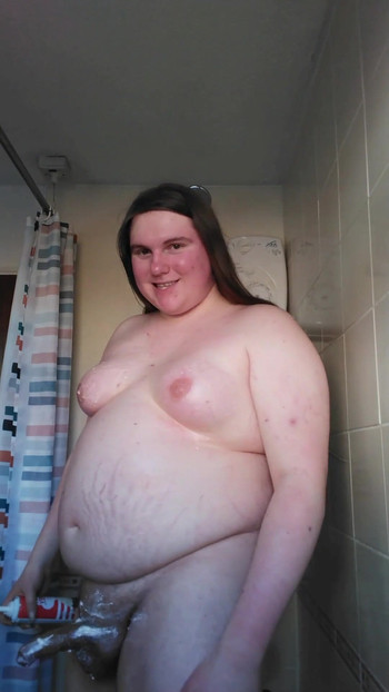 Epski trenutak iz "Ogromna trans BBW jede spermu s vrhnjem"