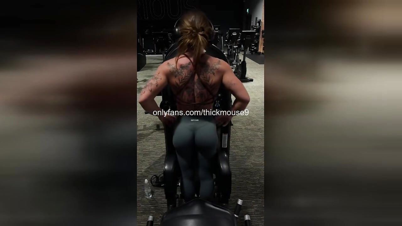TikTok Live Accident: Teen's Pussy Destroyed by Huge Cock Gape