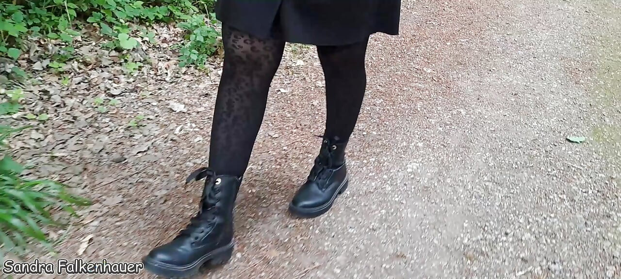 Cine vine la plimbare cu mine?