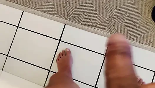 Güzel karım kıllı amcığını dölle gösteriyor, tam boşalma, harika derleme
