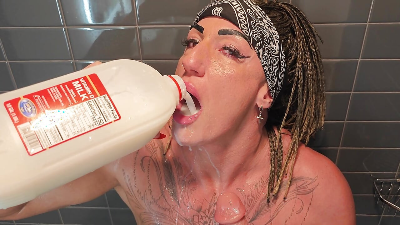 I Fuck Bathed in Milk