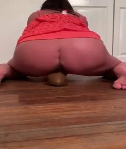 BBW Riding BBC Dildo