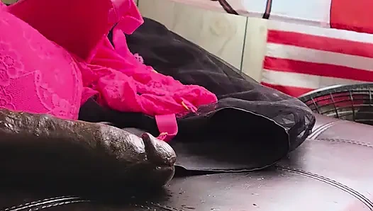 Так много сквирта на вершине твоего члена, этот большой толстый монстр