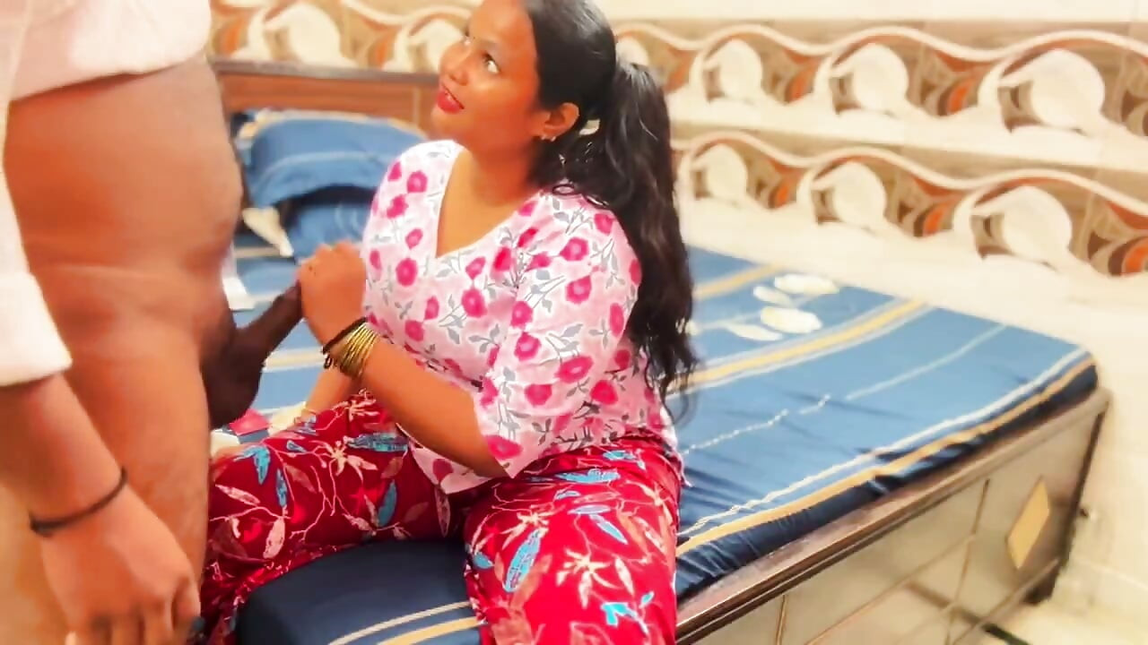 Desi Sales Girl Fully Used During Hardcore Trial of Her Secret Sex Cream