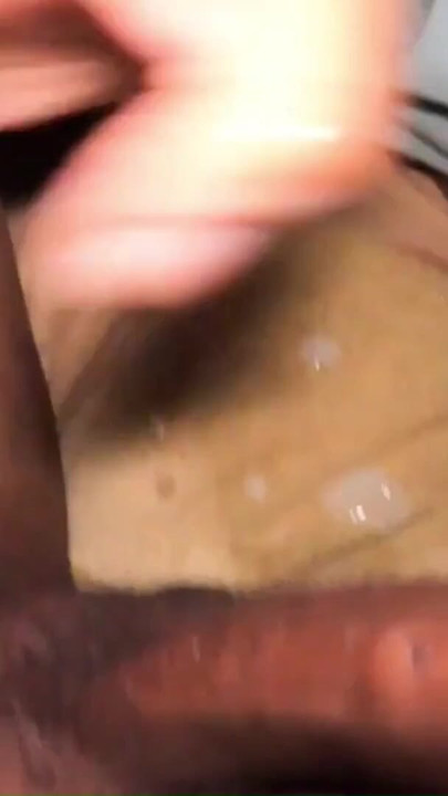 מציצה רטובה מקפיצה חזק הפלצתי המון שפיך לתוך הפה זה הסרטון שכולם מאבדים את הראש... | קליפ 2