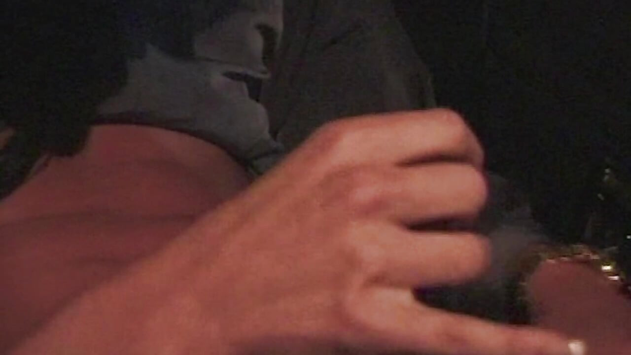 Begierde verliert jede Kontrolle wenn alle Sicherungen