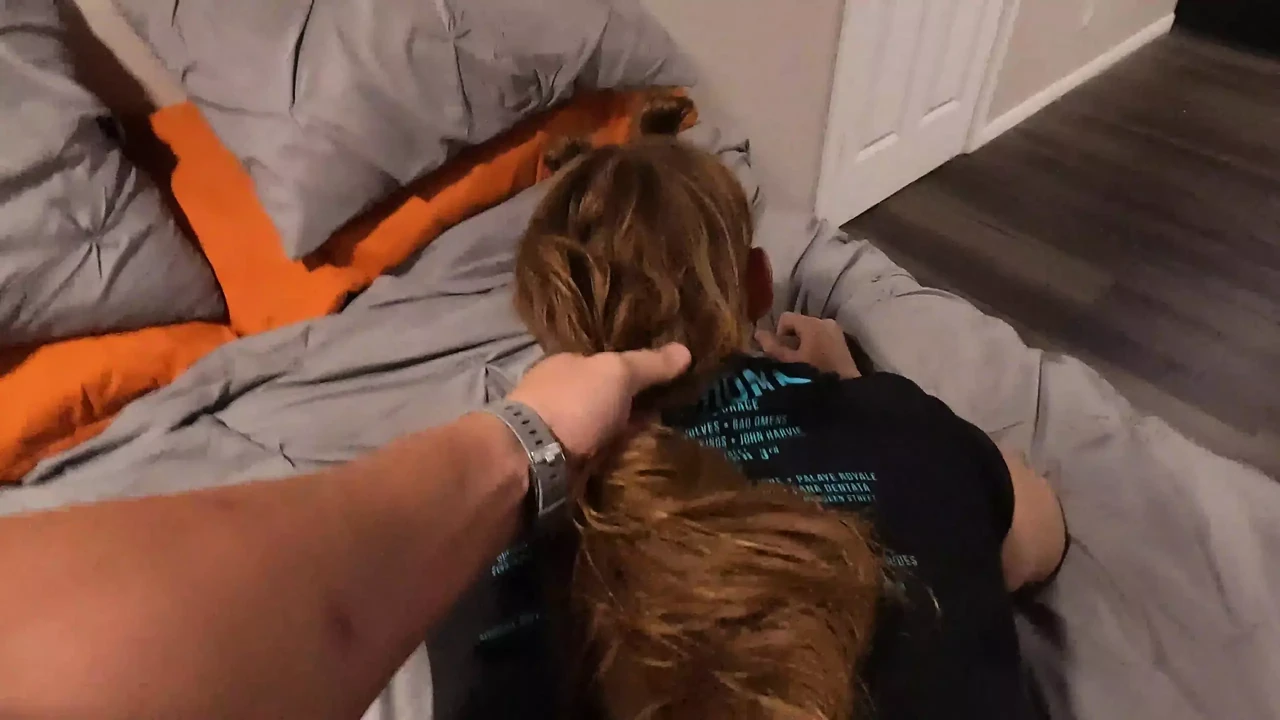 Fucking an emo milf after a concert. huge cumshot on her ass