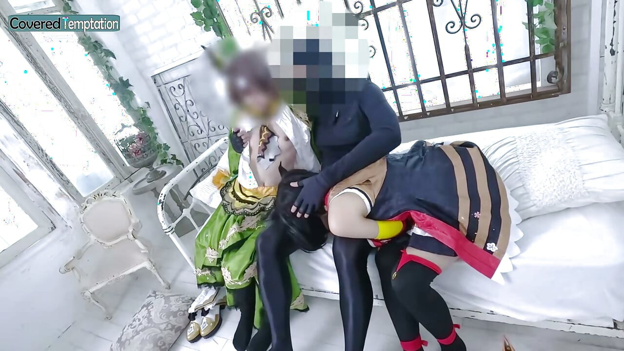 Cosplay vuxen kvinna trekant sex med två partners gruppscen