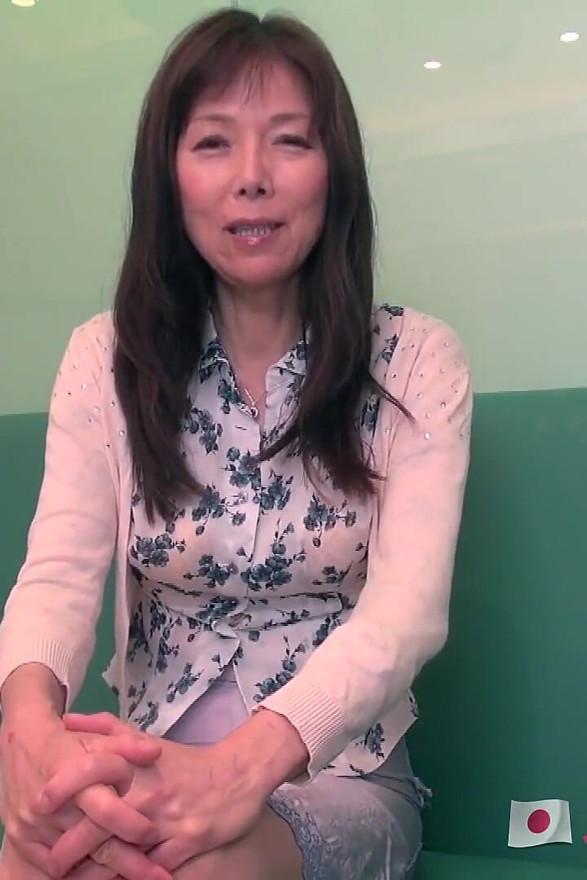 Skinny Japan Grandma Takes POV Creampie