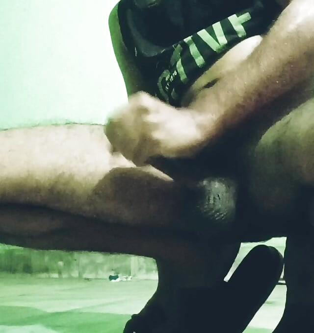 Indian  patna desi boy big black dick masterbating
