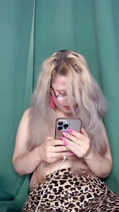 Love Addiction Webcam Session Part 3