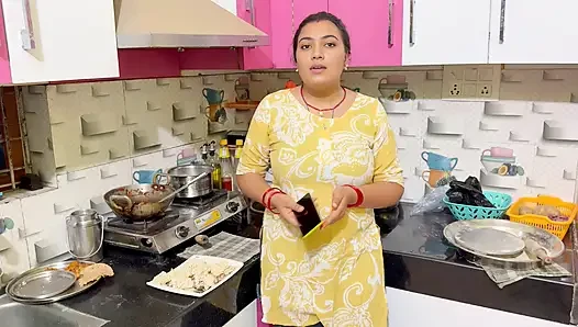 My younger stepsister accidentally sent me her nude photo, I took advantage of it and fucked my stepsister, full Hindi viral video