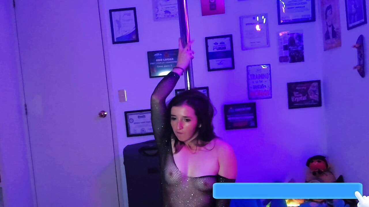 Striptiz se završava masturbijom i prskanjem