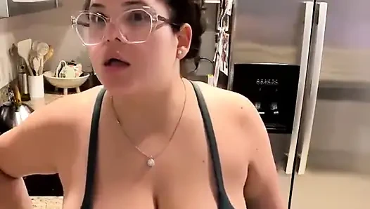 Live streaming bareng dani valentina