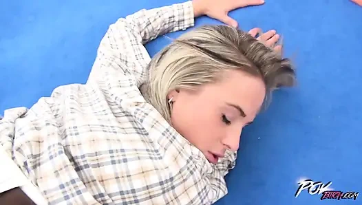 Anal debut for sexy Vinna reed who sucks cock like crazy