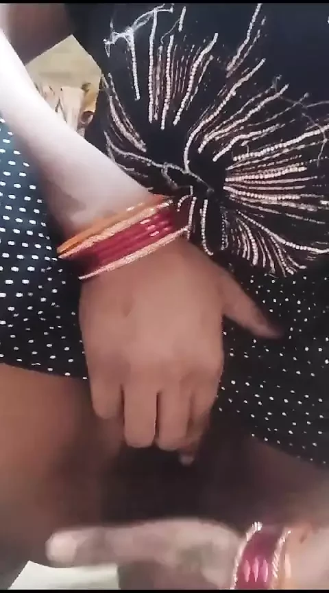 Desi. Bhabhi ki chudai Hindi audio