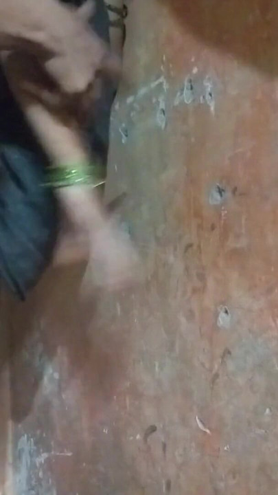 Jija Ne Sali Ko Jor Dar Chuda Ghudi Bana Kar | Clip 1
